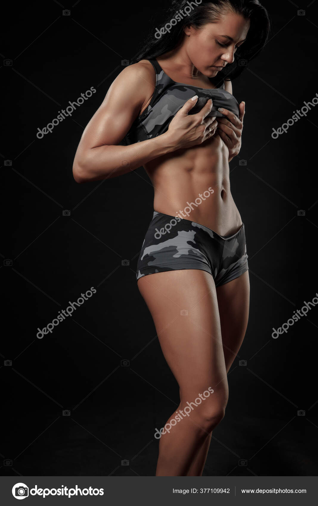 Fitness Girl Perfect Slim Fit Body Training Muscles Dumbbells Black