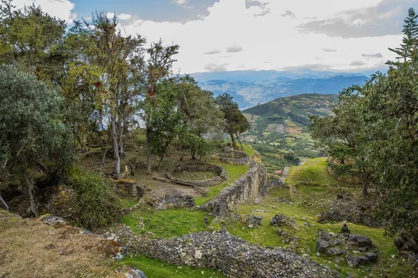 Kuelap Cuelap 아마조나스 지역의 남부에 마라와 트리고 근처의 성벽으로 둘러싸인 — 스톡 사진