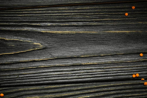 Fondo de madera negro. Pizarra. Textura grunge. Verde y grañones y tela blanca de lino de arriba. Copia espacio para texto y diseño. Vista superior de madera para alimentos . —  Fotos de Stock