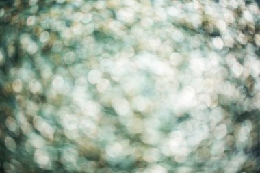 Renkli bokeh arka plan. doğa renkleri soyut bulanık çevrelerde. Boşaltmak için tasarım ve metin.