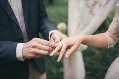 genç bir çift, düğün