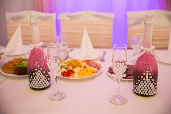 Bruiloftsreceptie Tafel Met Glazen Champagne — Stockfoto