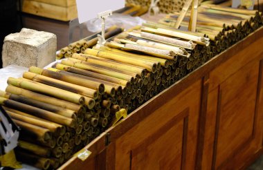 BAMBOO 'NUN İÇİN EŞİLDİ