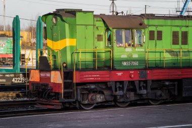 Tren. Tren istasyonu. Hareketi