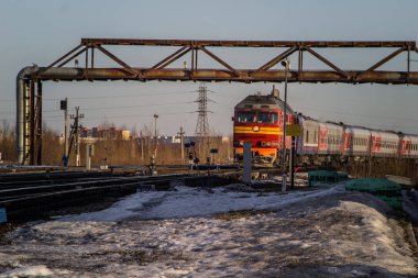 Tren. Tren istasyonu. Hareketi