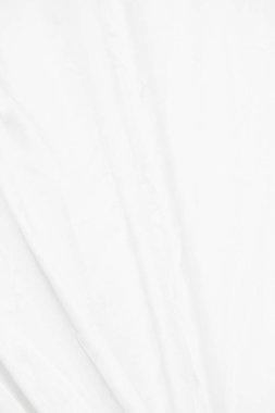 Soyut arka plan izole edildi. Soyut beyaz dalgalar. Perdeden el salla. Beyaz dalga arkaplanı.