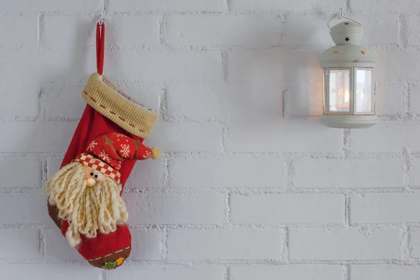 Röda strumpor för julklapp — Stockfoto