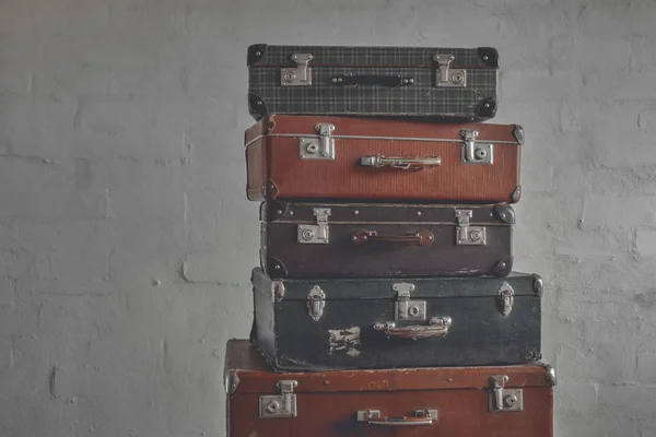 Стек старих валіз — стокове фото