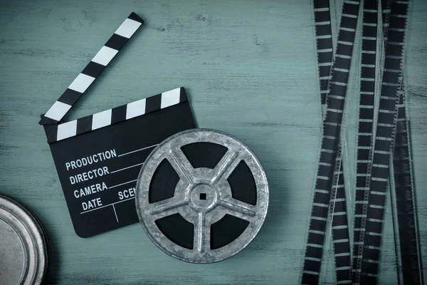 Clapperboards y el carrete de la película —  Fotos de Stock