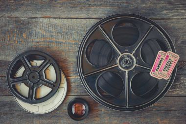 Film ve film biletleri ile reel