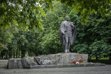 Minsk, Beyaz Rusya, - 7 Temmuz: Belarus şair Yanka Kupal anıt