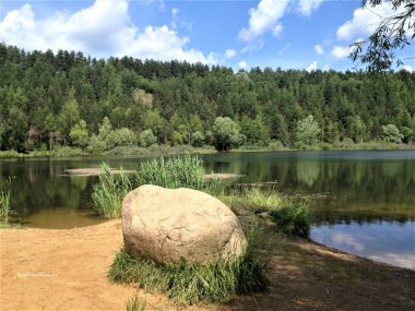 Eski Göl ve Büyük Taş