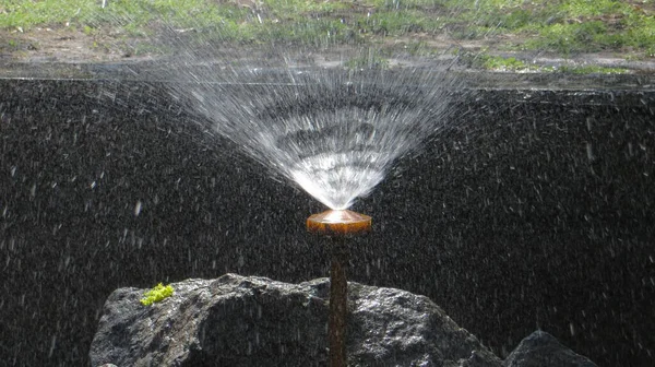 Refreshing Fountain Gazebo — Stock Photo, Image