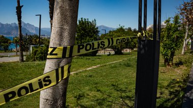 Polis hattını geçemezsin.