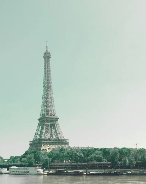 Torre Eiffel in estate — Foto Stock