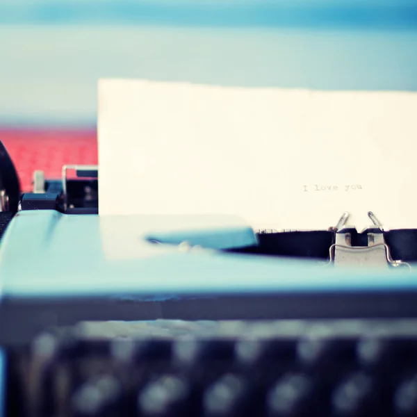 Vintage typewriter and love letter — Stock Photo, Image