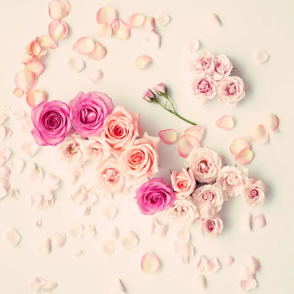 รายการ 105+ ภาพ กุหลาบบนโต๊ะ คมชัด