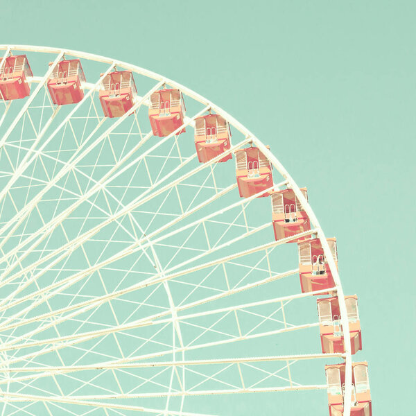 Винтажное колесо обозрения 