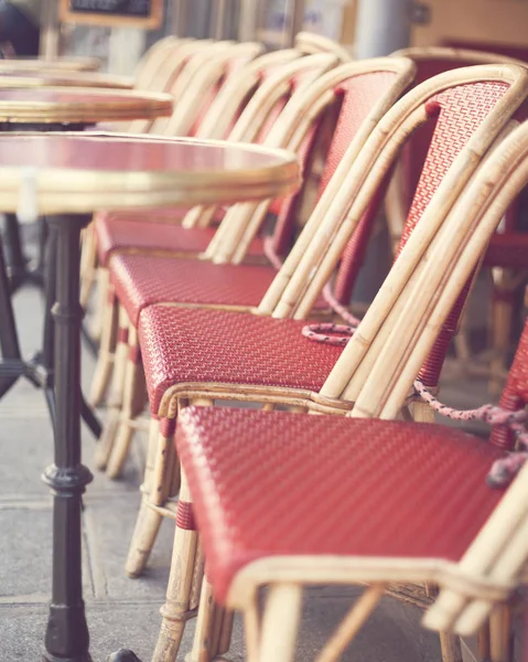 Vintage openlucht café in Parijs — Stockfoto