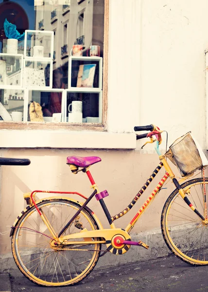 Bicicleta vintage em Paris — Fotografia de Stock