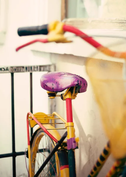 Vintage Bicycle in Paris — Stock Photo, Image