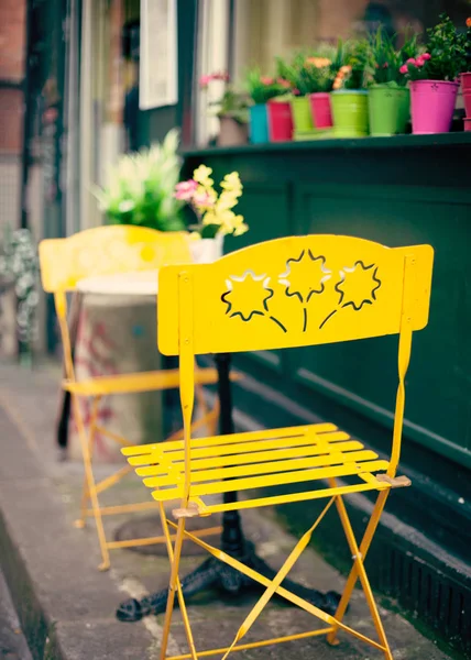 ビンテージ パリの屋外カフェ — ストック写真