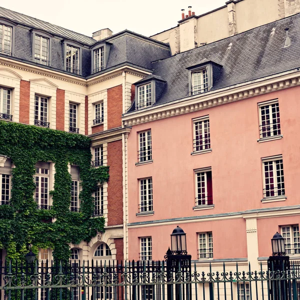 Vintage Paris byggnader — Stockfoto