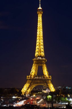 Provence Fransa sevimli kasaba, mimari ve sokaklar