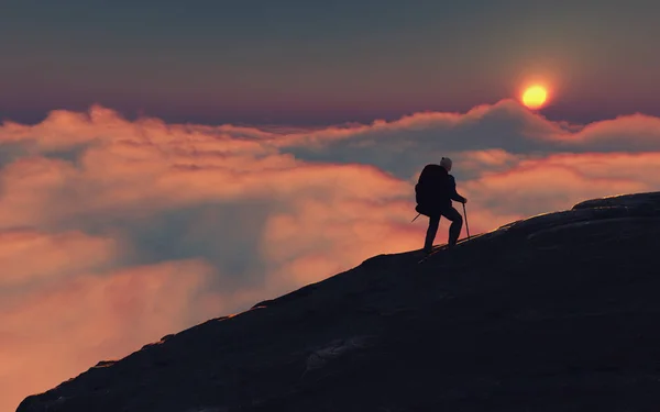 Человек с рюкзаком взбирается на гору — стоковое фото