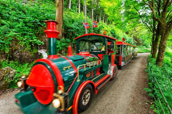 Bergen, Norveç'te küçük bir tren
