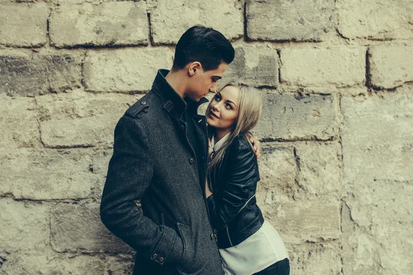 Young beautiful couple — Stock Photo, Image