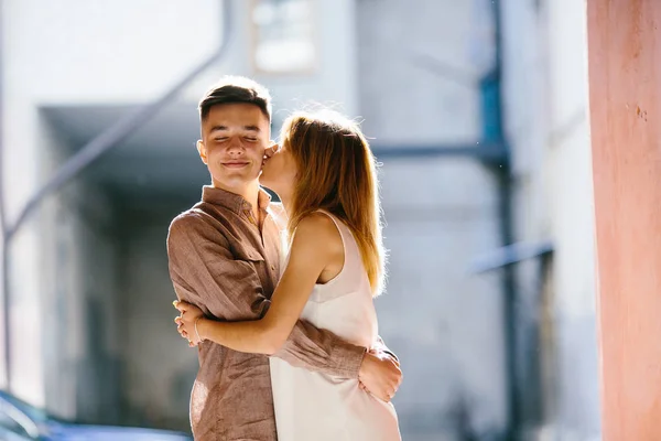 Pareja en la calle —  Fotos de Stock