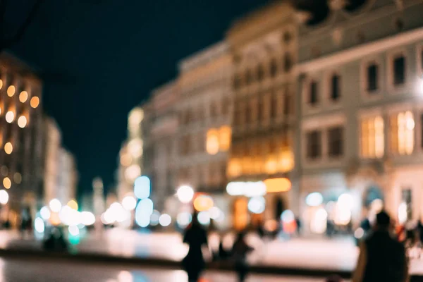 밤 거리의 추상적인 배경을 흐리게 — 스톡 사진