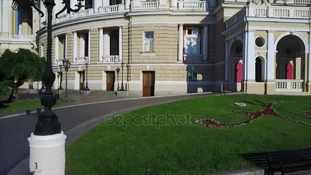 Vista aérea Teatro de ópera y ballet — Vídeos de Stock