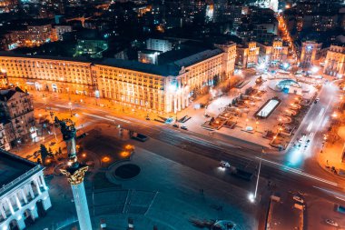 KYIV, UKRAINE - 5 Ağustos 2019: Meydan Nezalezhnosti başkent Ukrayna 'nın merkez meydanıdır.