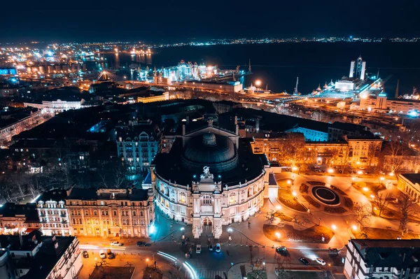 Odessa 'daki opera binasının gece manzarası — Stok fotoğraf