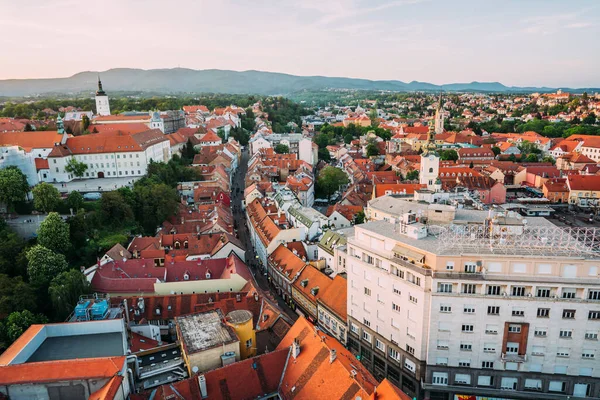 Zagreb Kroatien. Flygfoto från ovan av Ban Jelacic Square — Stockfoto