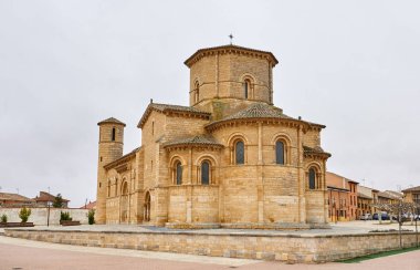 Fromista, Road to Santiago San Martin kilisede