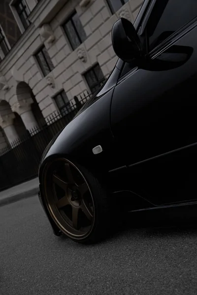 Beautiful Wheels Low Profile Rubber Black Low Car — Stock Photo, Image