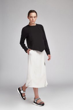 Moda stil katalog rahat kıyafetler işkadını için