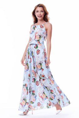 Oldukça seksi Bayan moda model sarı saçlı giyim uzun ipek elbise o