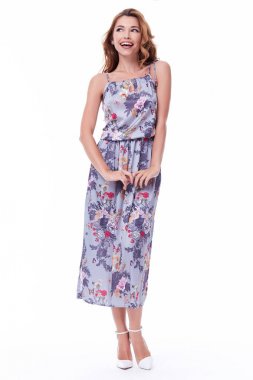 Oldukça seksi Bayan moda model sarı saçlı giyim uzun ipek elbise o