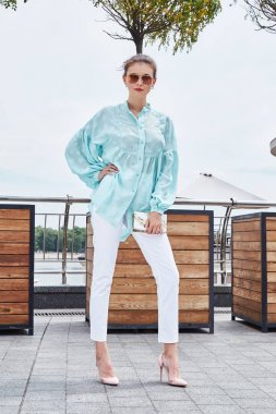 Moda modeli esmer kadın seksi güzel Bayan yaz ruh aşınma b