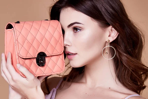 Güzel güzel kadın makyaj yüz bakımı kozmetik cre portresi