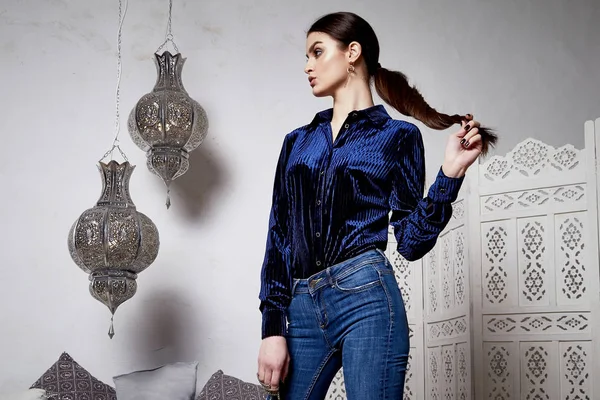 Vacker sexig kvinna brunett hår öst stil arabiska Marocko — Stockfoto