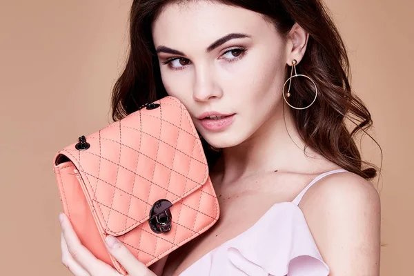 Güzel güzel kadın makyaj yüz bakımı kozmetik cre portresi