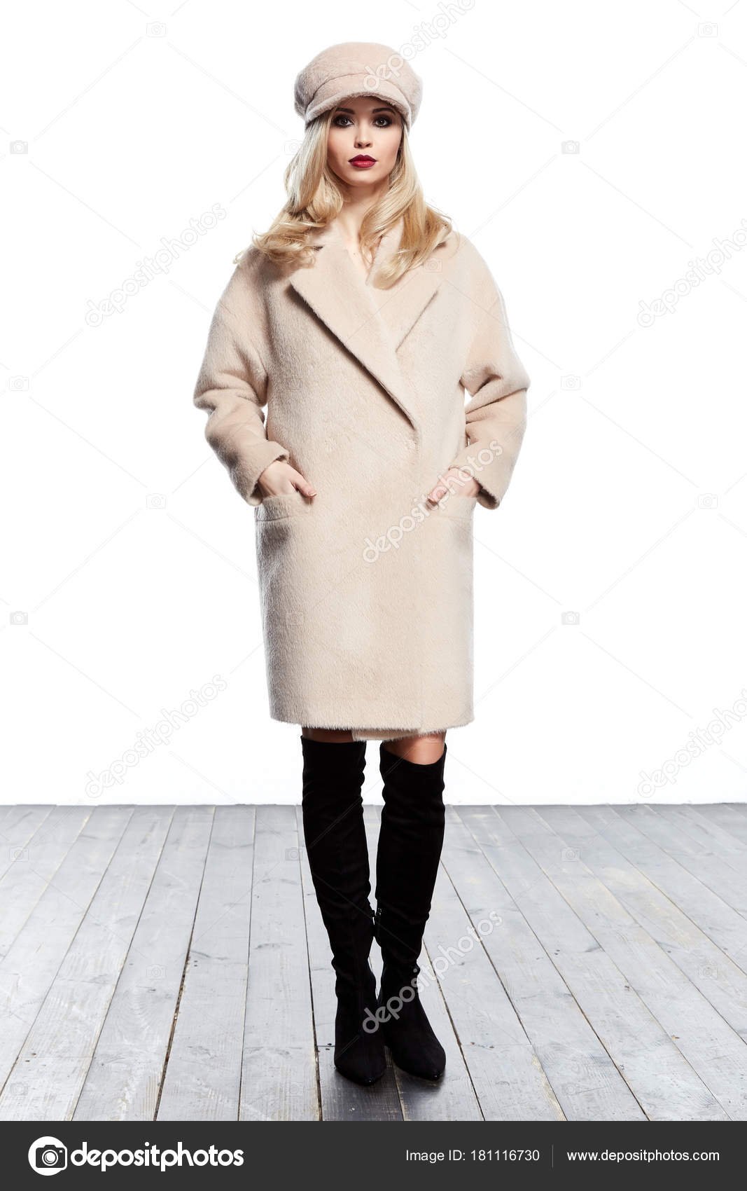 Business Woman Wear Casual Clothes Style For Winter Autumn Fashi Stock Photo Business Woman Wear Casual Clothes Style For Winter Autumn Fashi Stock Photo