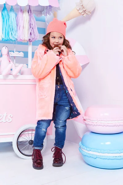 Clothes for kid jeans denim fur hat fashion style small little g — Stock Photo, Image