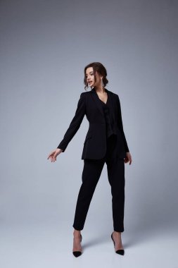 Seksi güzel kadın moda glamour model esmer saç makyaj 