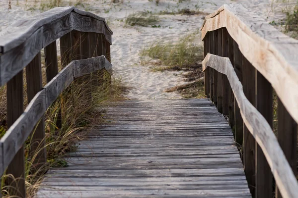 Wooden Walkway On To Beach — Stock Photo, Image
